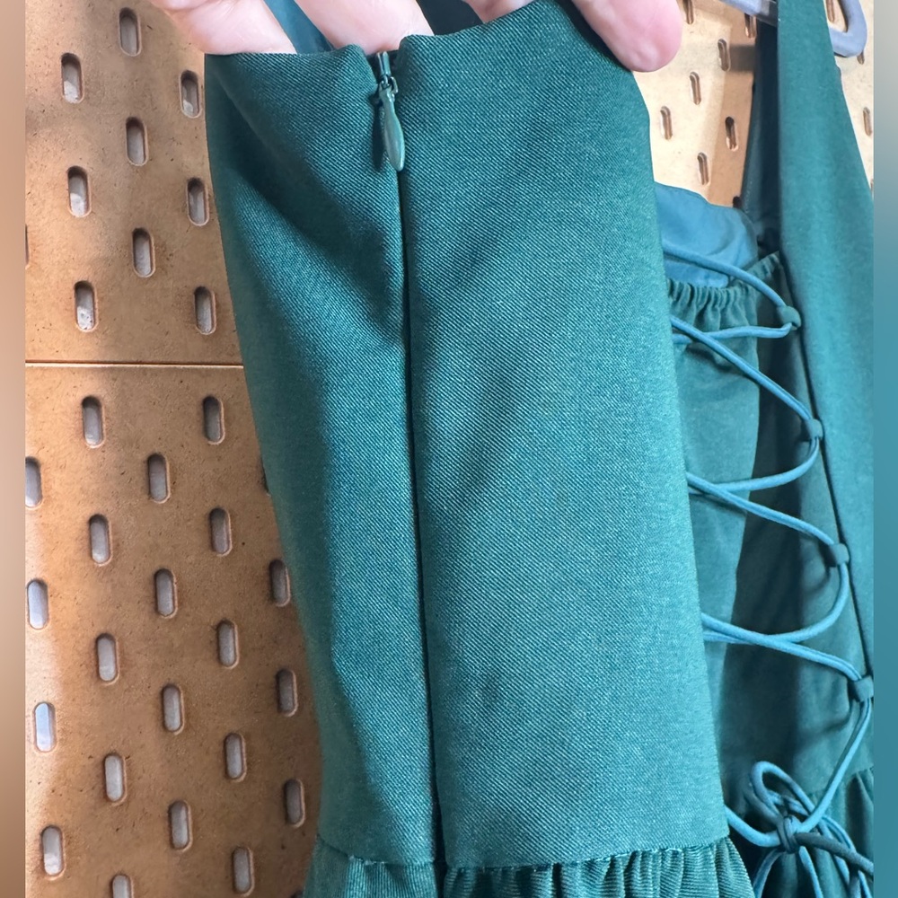 Chelsea Reece Green Madonna Corset Back Midi Dress In Evergreen NWT SIZE 12/14 - Picture 6 of 12
